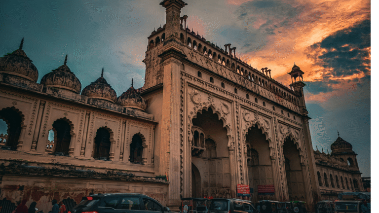Distance from Banda to Lucknow and Road Overview
