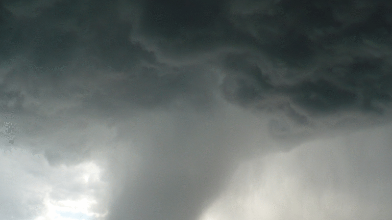 Heavy Rainfall in 14 Districts with Lightning Alert