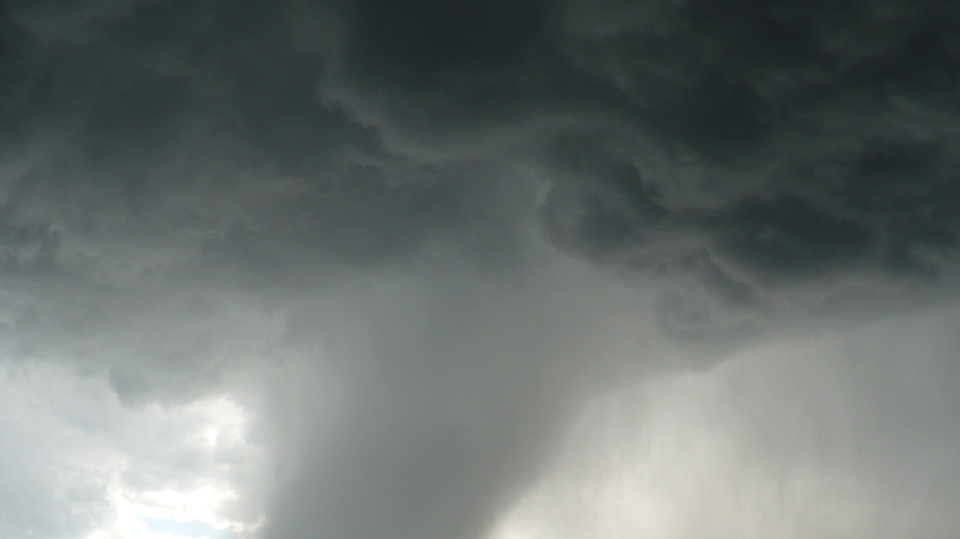 Heavy Rainfall in 14 Districts with Lightning Alert