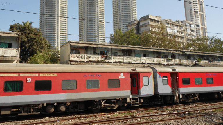 Delhi to Mathura Train – Timings, Routes, and Best Trains to Travel
