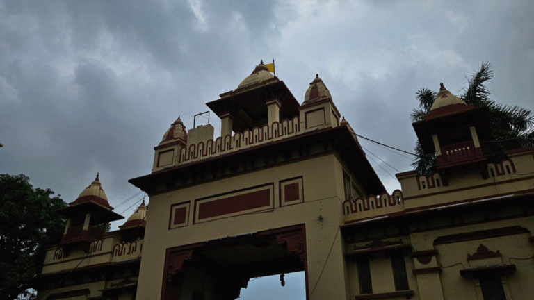 4 MPs Ask 40 Questions on BHU VC’s Emergency Powers & Protests