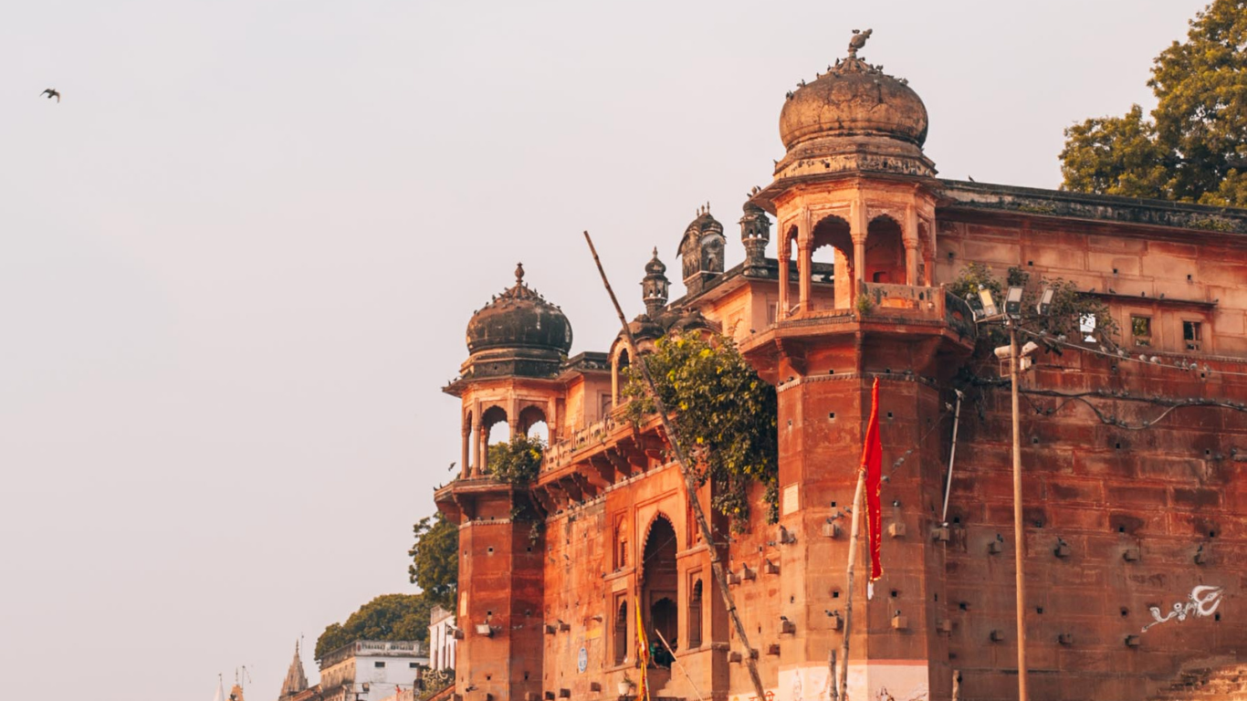 Gorakhpur to Ayodhya Distance: Routes, Travel Options & Local Insights