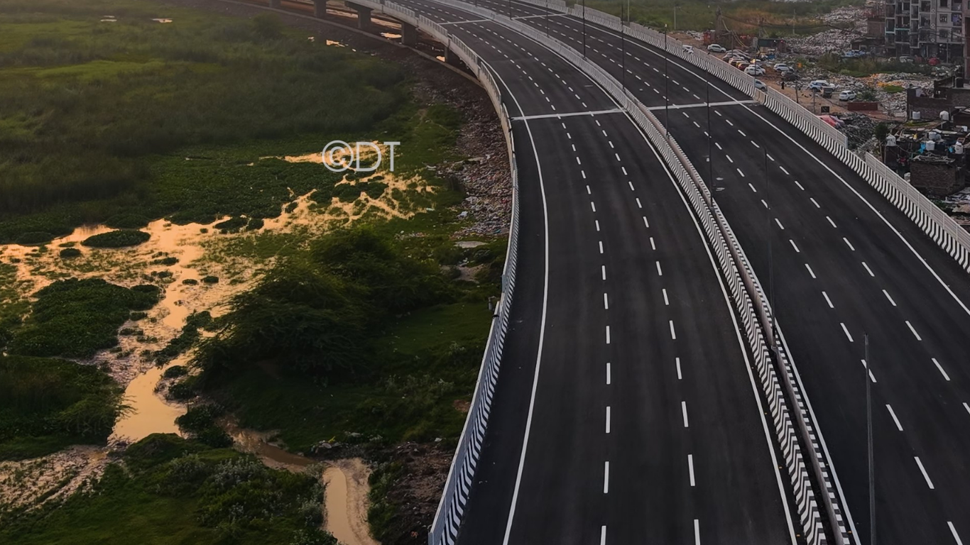 Lucknow to Pratapgarh Distance