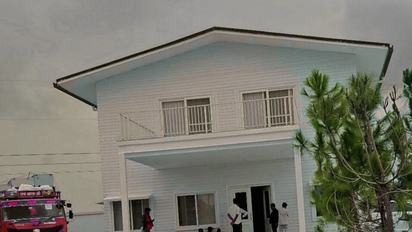 Akhilesh Yadav’s New House and Office in Azamgarh