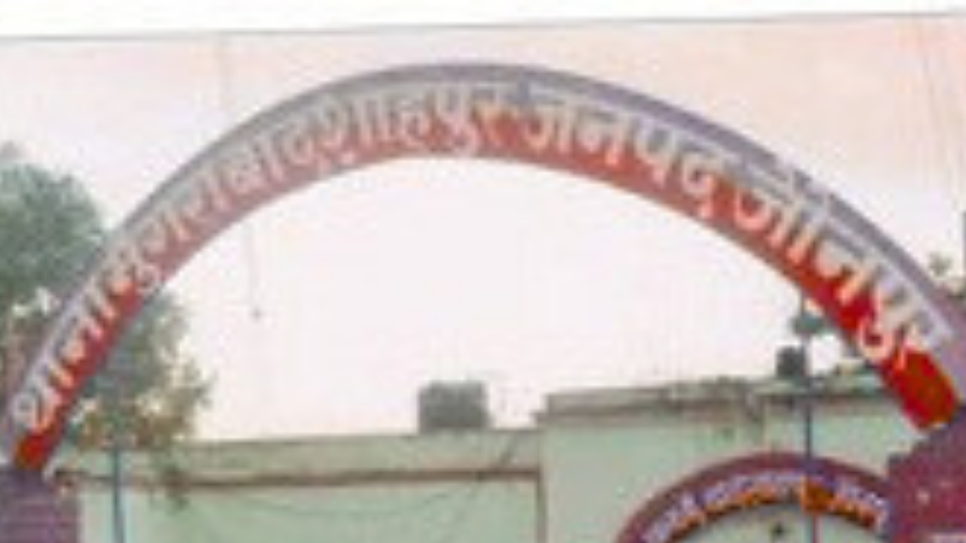 जौनपुर में पुलिस की गुंडागर्दी