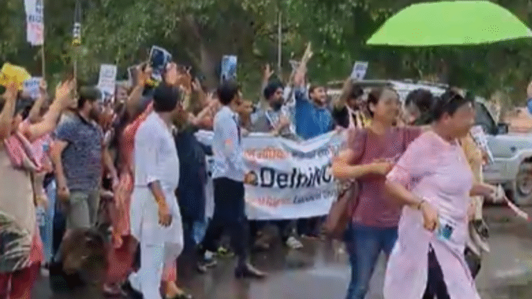 Lucknow Sees Protest by Animal Lovers for Stray Dogs’ Protection