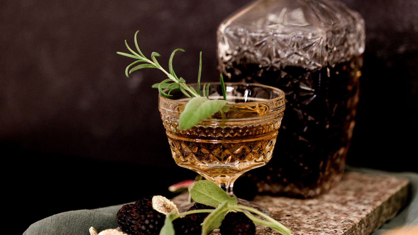 Uttar Pradesh to Cross 1 Billion Liters in Liquor Exports by 2026
