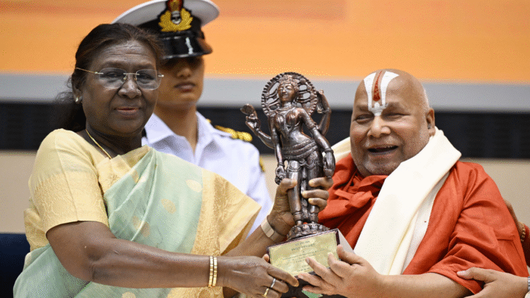 Rambhadracharya Opposes Yogi Govt's Banke Bihari Temple Trust Plan