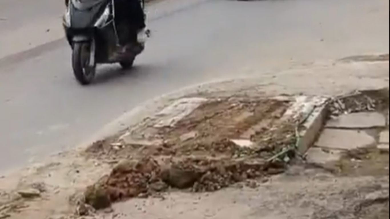 Syed Baba Mazar on Bhojubir Road Razed by PWD in Varanasi