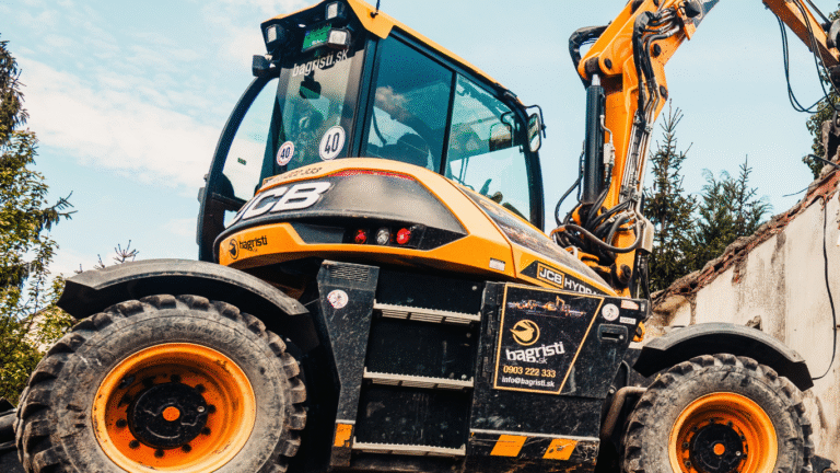 GDA Bulldozes Illegal Construction in Sihani Saddik Nagar